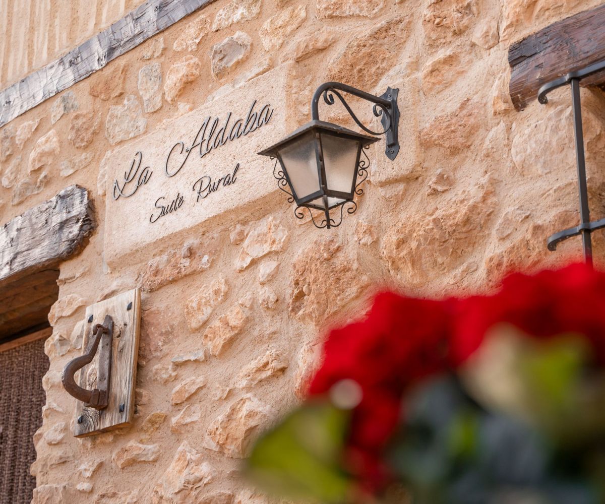 La Aldaba - foto detalle fachada de la casa